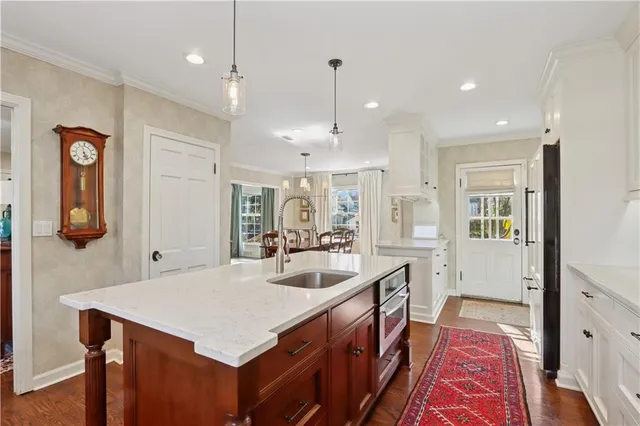 $1,725,000 | 3223 West 67th Street, Mission Hills, KS 66208