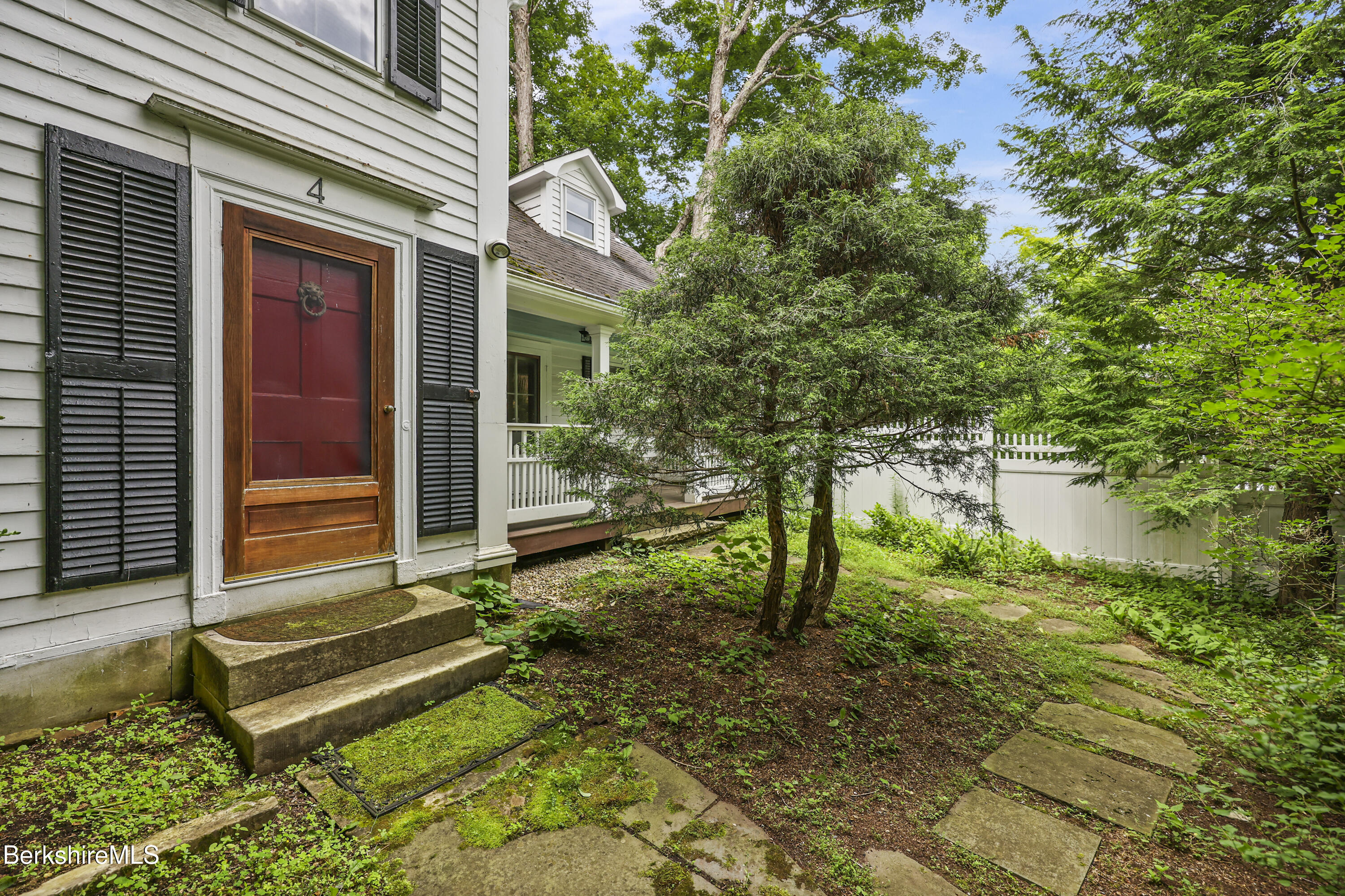 4 Stockbridge Road West Stockbridge, MA 01266 - Photo 2 of 123 Exterior Front