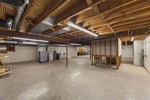 $410,000 | 22020 171st Street, Basehor, KS 66007