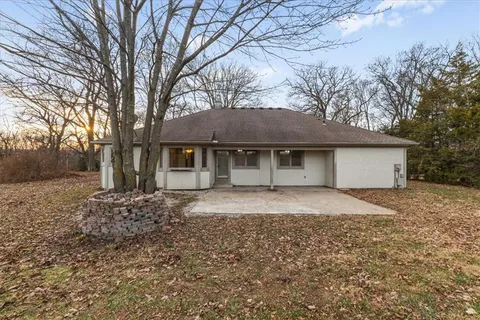 $410,000 | 22020 171st Street, Basehor, KS 66007