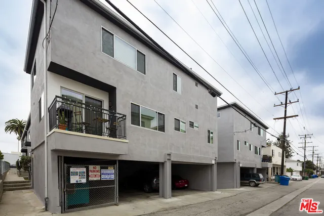 $8,950,000 | 1428 12th Street, Santa Monica, CA 90401