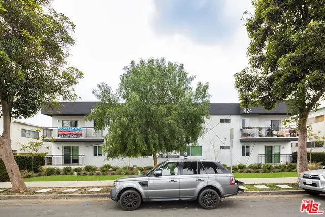 $8,950,000 | 1428 12th Street, Santa Monica, CA 90401