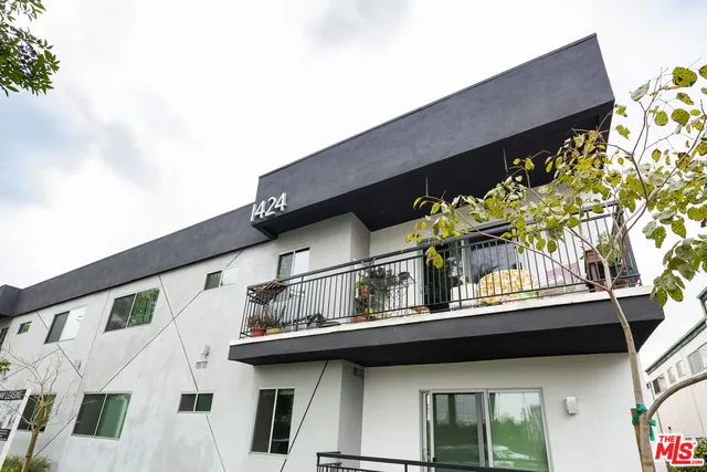 $8,950,000 | 1428 12th Street, Santa Monica, CA 90401