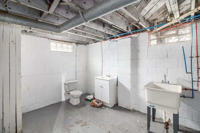 $50,000 | 20203 Moenart Street, Detroit, MI 48234