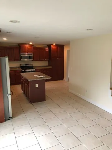 $3,000 | 315 Central Street, Unit B, Acton, MA 01720