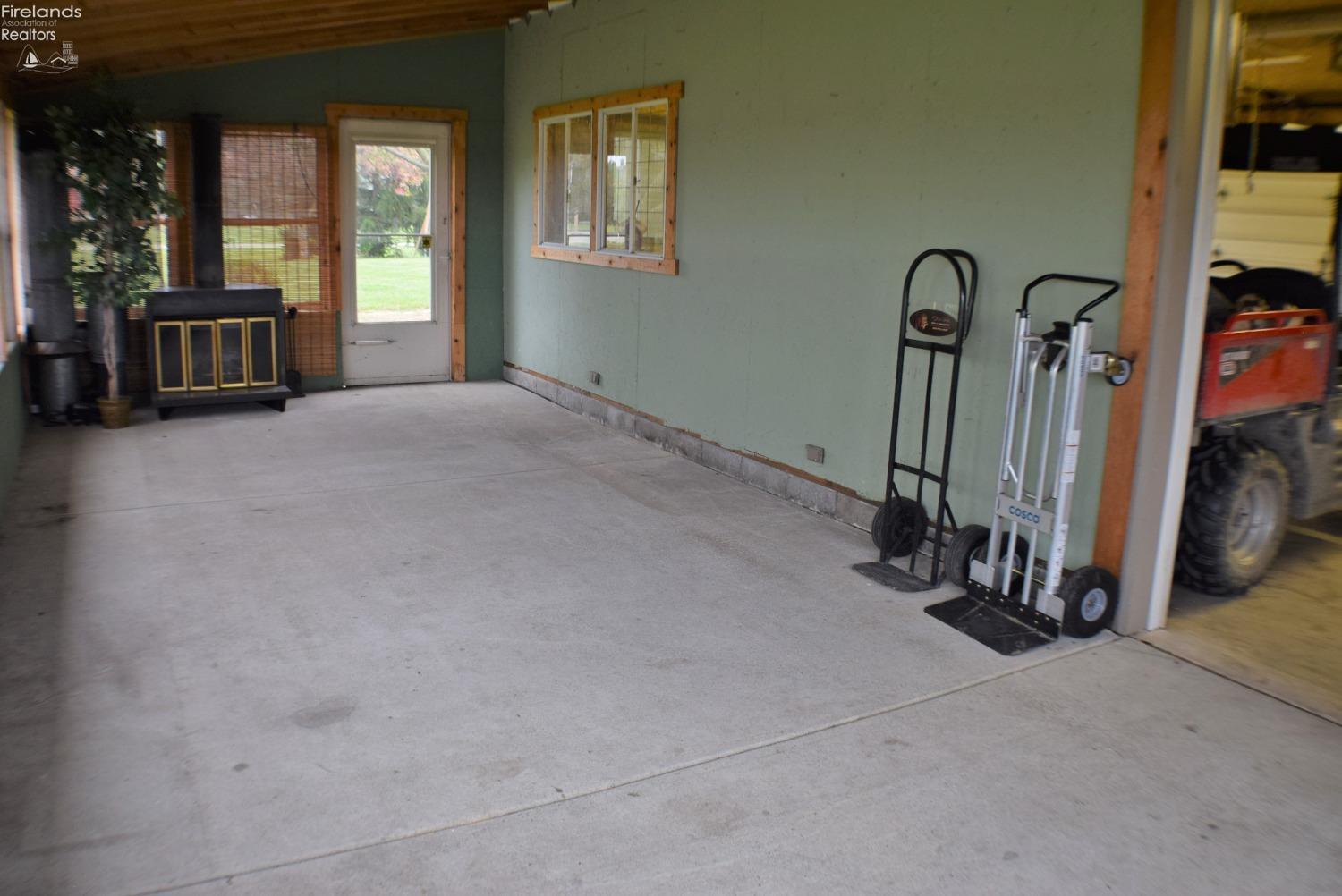 6926 Brown Road Oregon, OH 43616 - Photo 34 of 39 Gallery Image 34