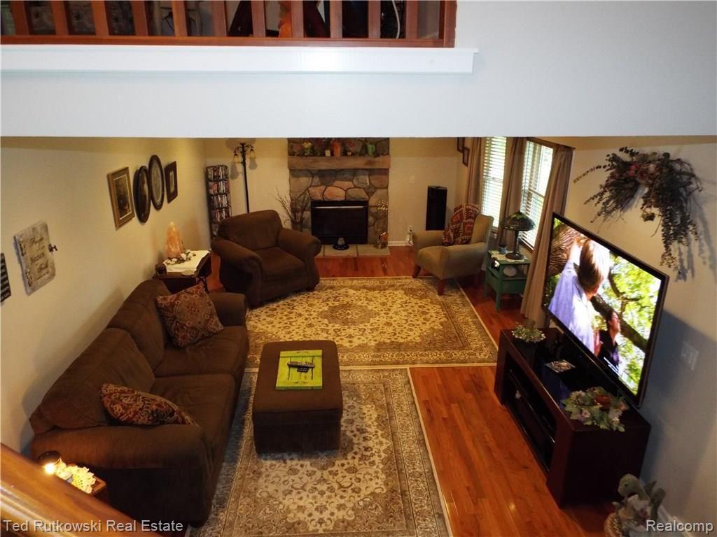 4435 Vincent Road North Street, MI 48049 - Photo 14 of 36 Living Room