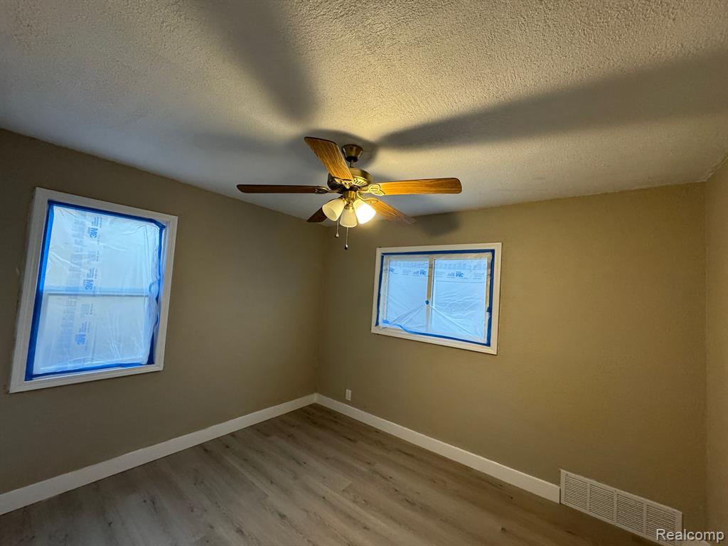 1338 Helen Street Inkster, MI 48141 - Photo 11 of 21