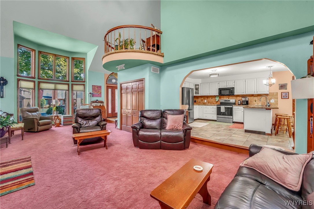 6050 Whitegate Crossing Clarence, NY 14051 - Photo 12 of 48