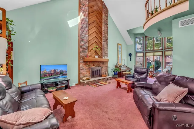 $595,000 | 6050 Whitegate Crossing, Clarence, NY 14051