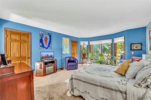 $595,000 | 6050 Whitegate Crossing, Clarence, NY 14051