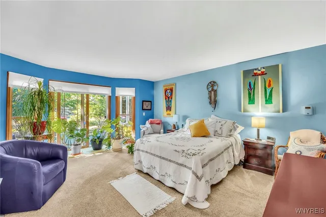 $595,000 | 6050 Whitegate Crossing, Clarence, NY 14051