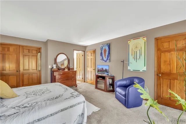 $595,000 | 6050 Whitegate Crossing, Clarence, NY 14051