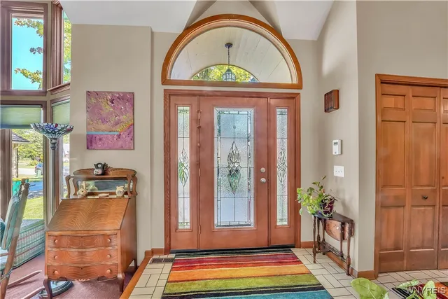 $595,000 | 6050 Whitegate Crossing, Clarence, NY 14051