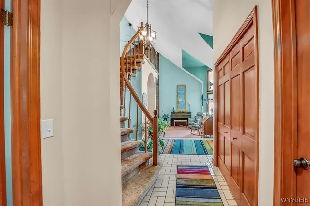 $595,000 | 6050 Whitegate Crossing, Clarence, NY 14051