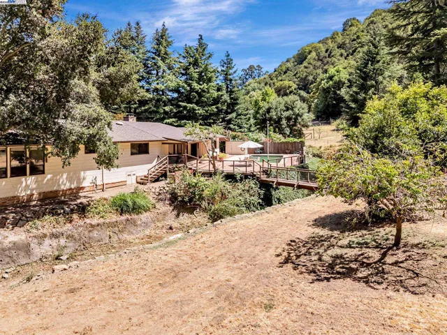 $1,700,000 | 29625 Palomares Road, Castro Valley, CA 94552