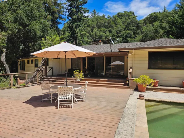 a outdoor view with a sitting space