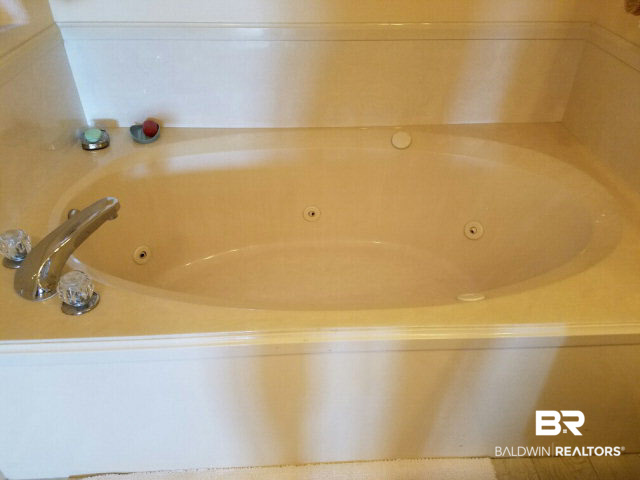 28875 Perdido Beach Boulevard, Unit 1A Orange Beach, AL 36561 - Photo 11 of 25 Soaking tub in Master BRoom