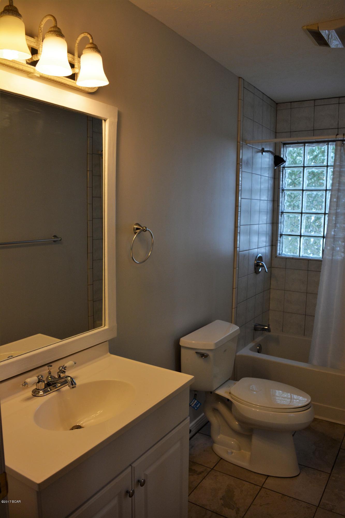 2981 Paradise Lakes Road Chipley, FL 32428 - Photo 13 of 30