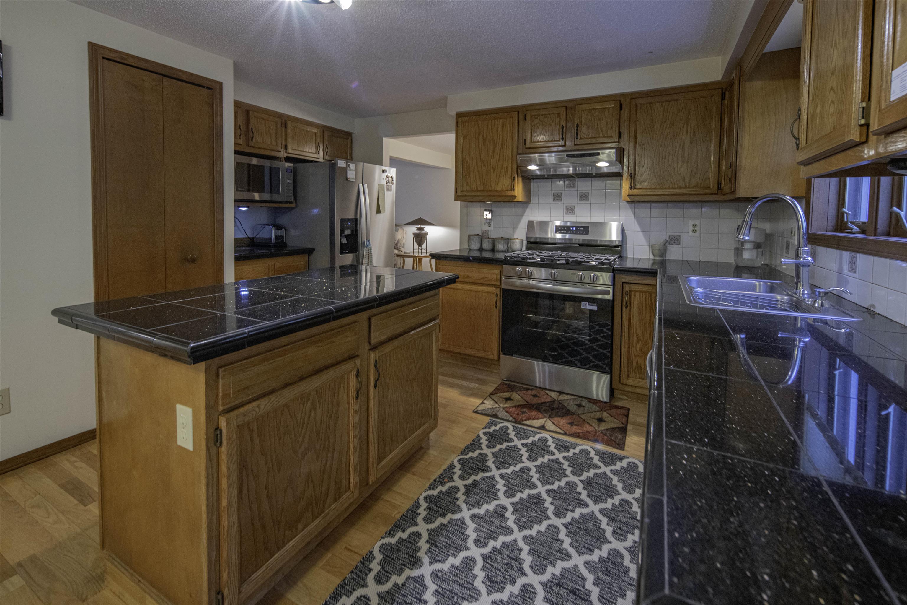 1000 Country Way Mount Pleasant, MI 48858 - Photo 24 of 87 1937481-91416533-10cf-4e6f-b4ae-ce8cfbc02da6.JPG