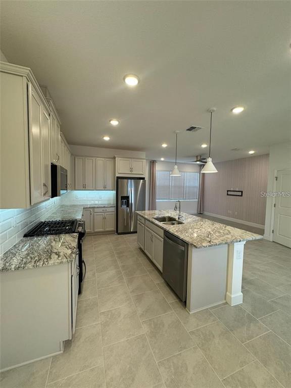 7404 Estuary Lk Loop Kissimmee, FL 34747 - Photo 3 of 21