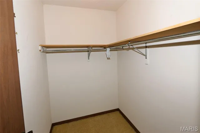 $155,000 | 326 Devonshire Court, Unit E, St. Peters, MO 63376