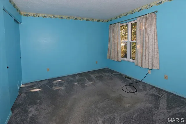 $155,000 | 326 Devonshire Court, Unit E, St. Peters, MO 63376