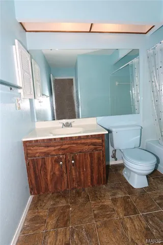 $155,000 | 326 Devonshire Court, Unit E, St. Peters, MO 63376