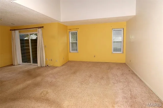 $155,000 | 326 Devonshire Court, Unit E, St. Peters, MO 63376