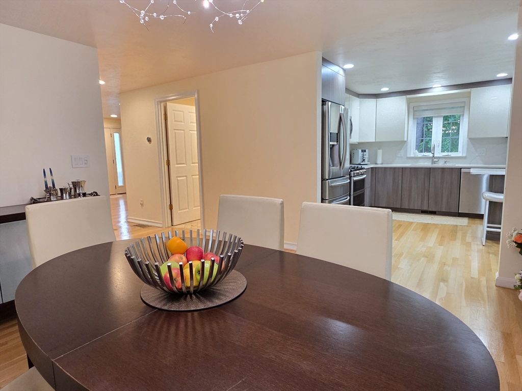 84 West Union Street Ashland, MA 01721 - Photo 14 of 41
