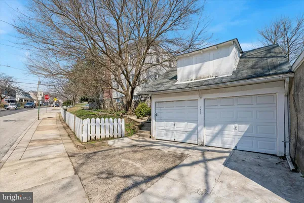 $290,000 | 3834 Crest Drexel Hill, Drexel Hill, PA 19026