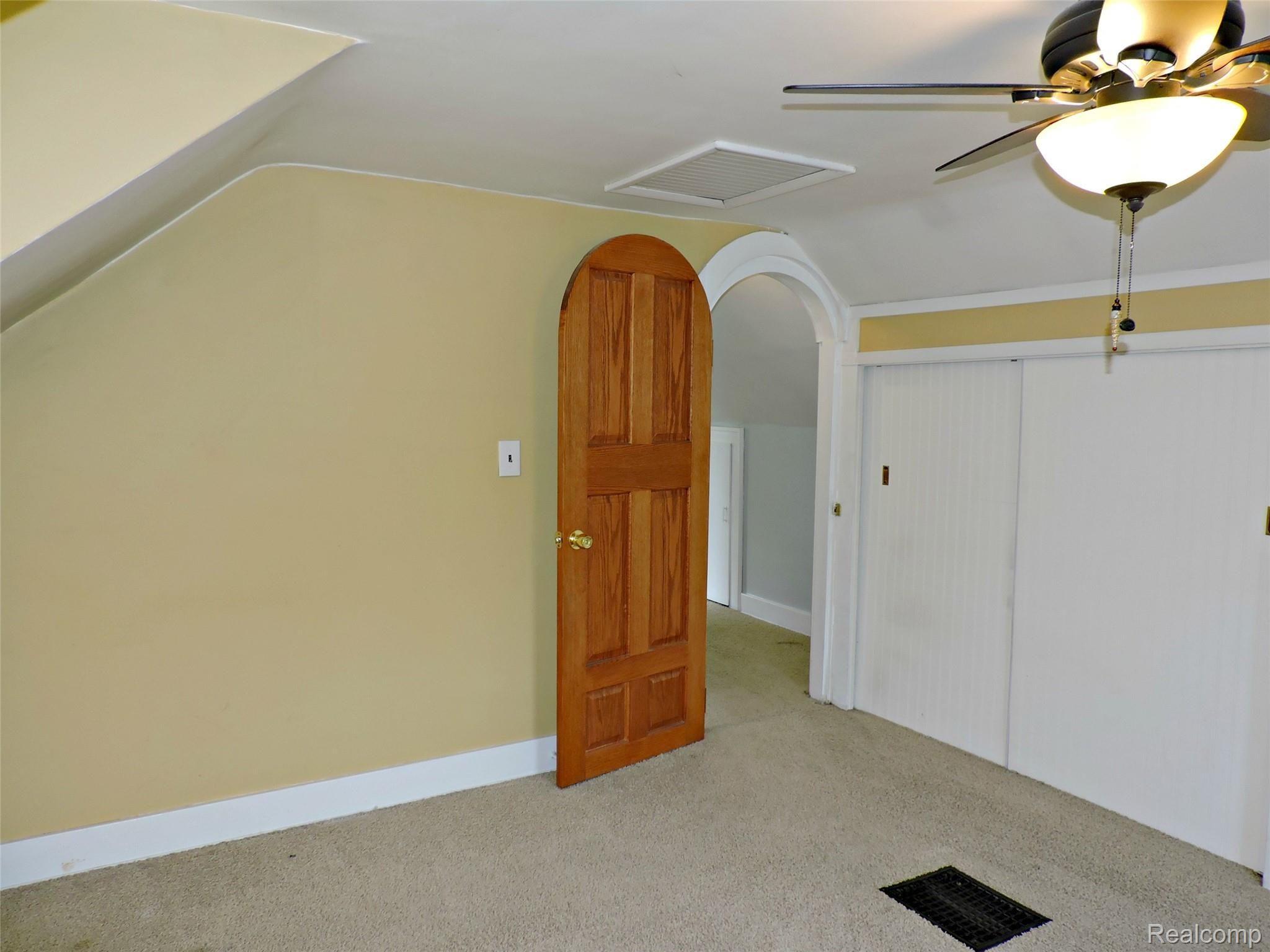 11300 Main Road Fenton, MI 48430 - Photo 29 of 57 29.JPG