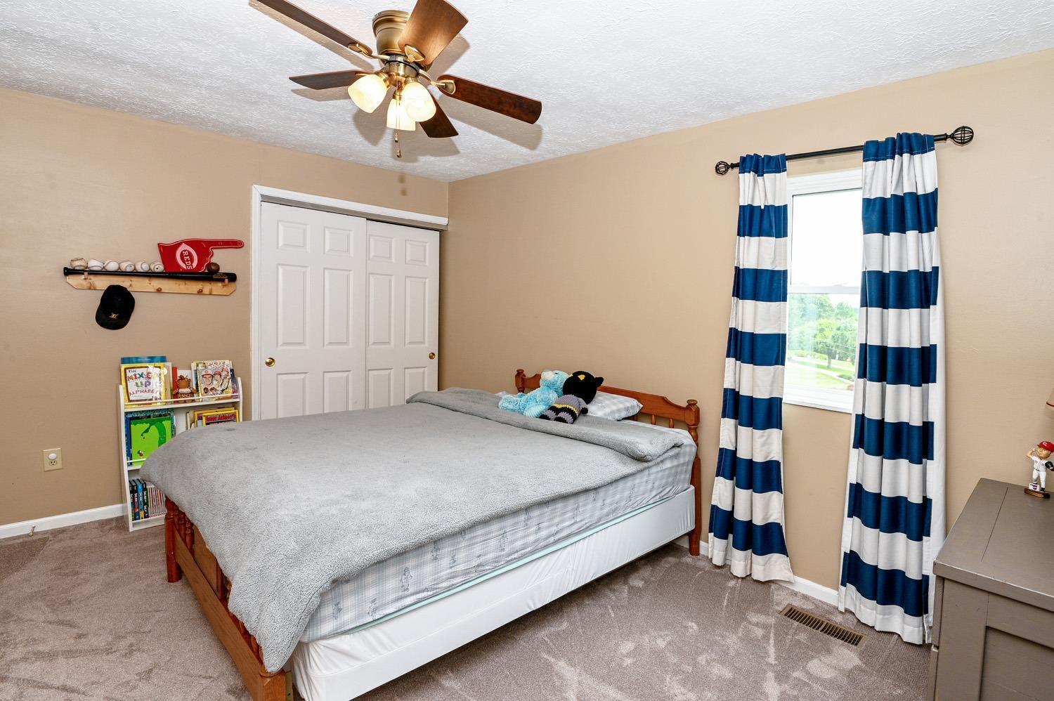 6901 Weiss Road Cincinnati, OH 45247 - Photo 23 of 32