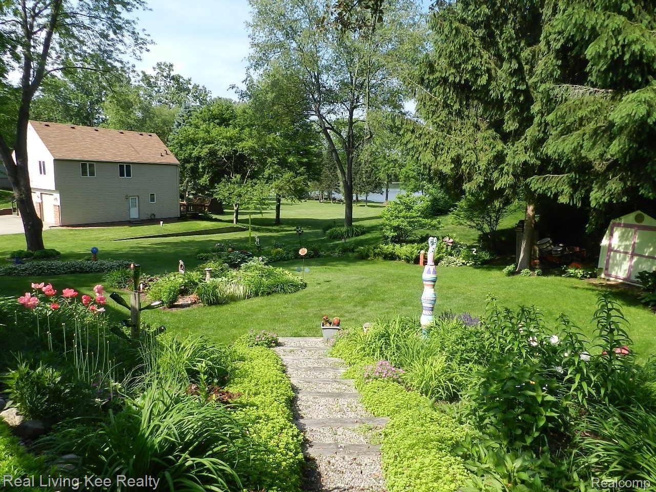 4138 Rohr Road Lake Orion, MI 48359 - Photo 23 of 51 DSCN4669.JPG