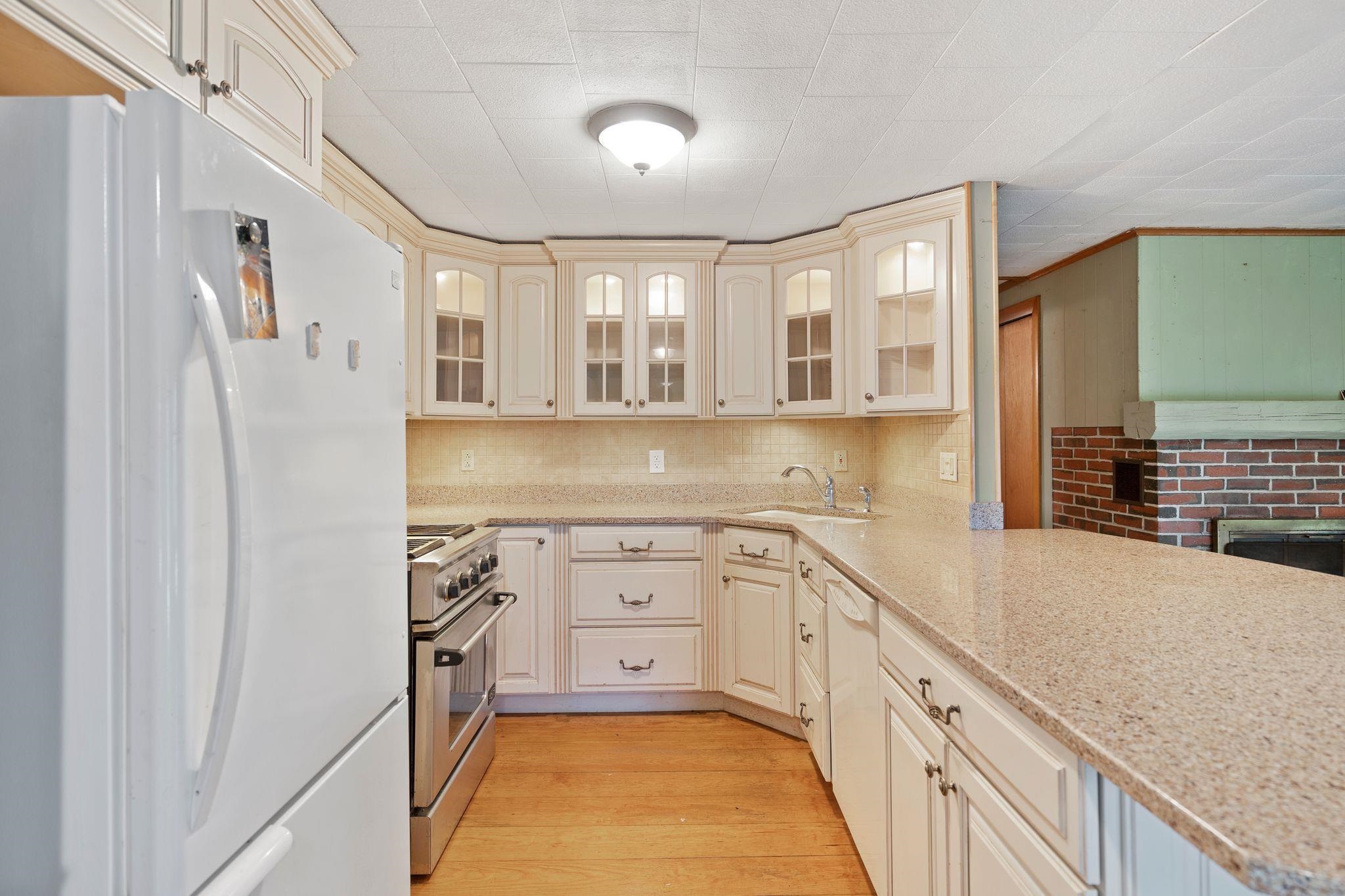 1088 Suncook Valley Road Barnstead, NH 03225 - Photo 4 of 39