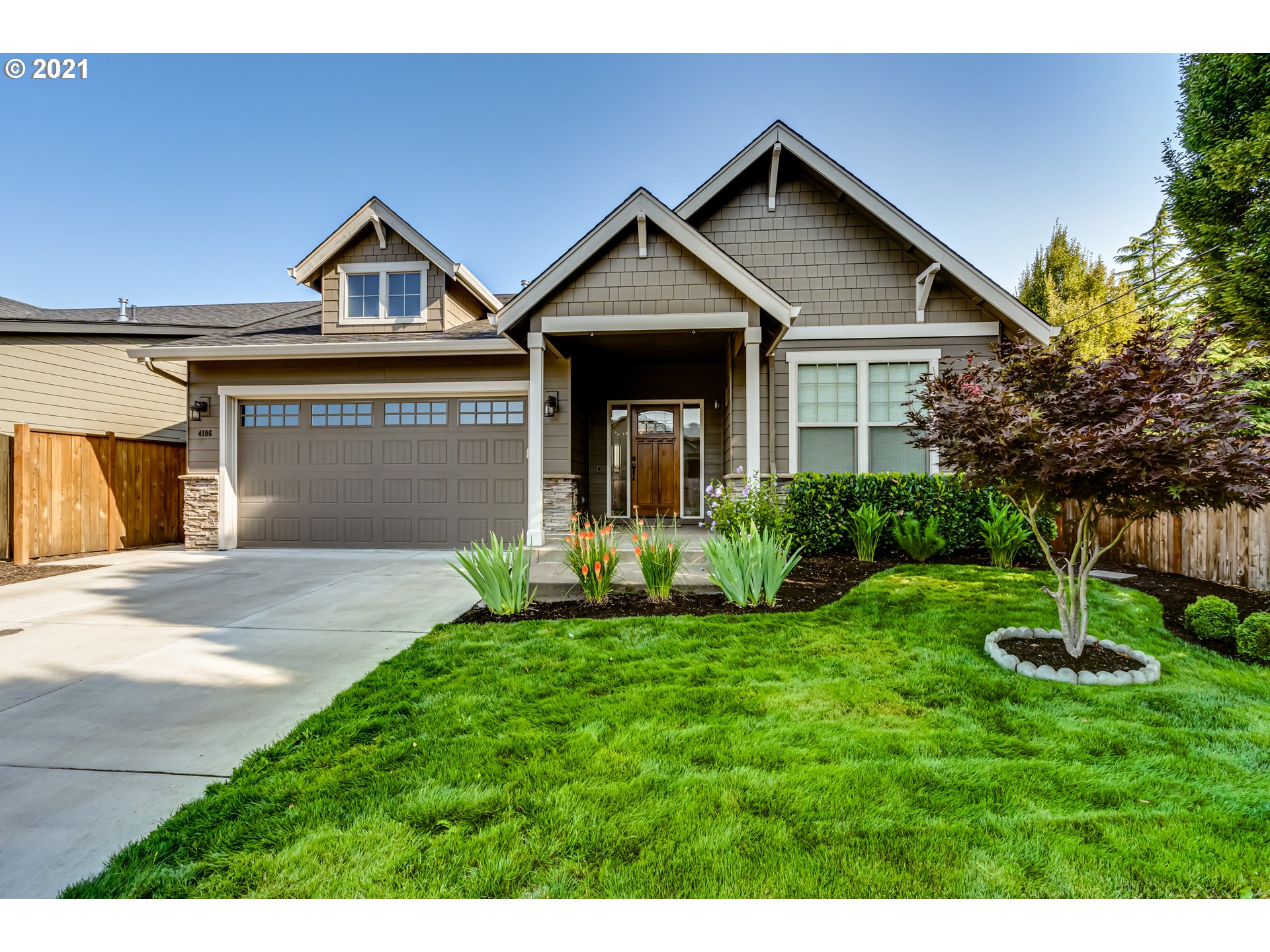 4196 Stellar Way Springfield, OR 97478 - Photo 1 of 32