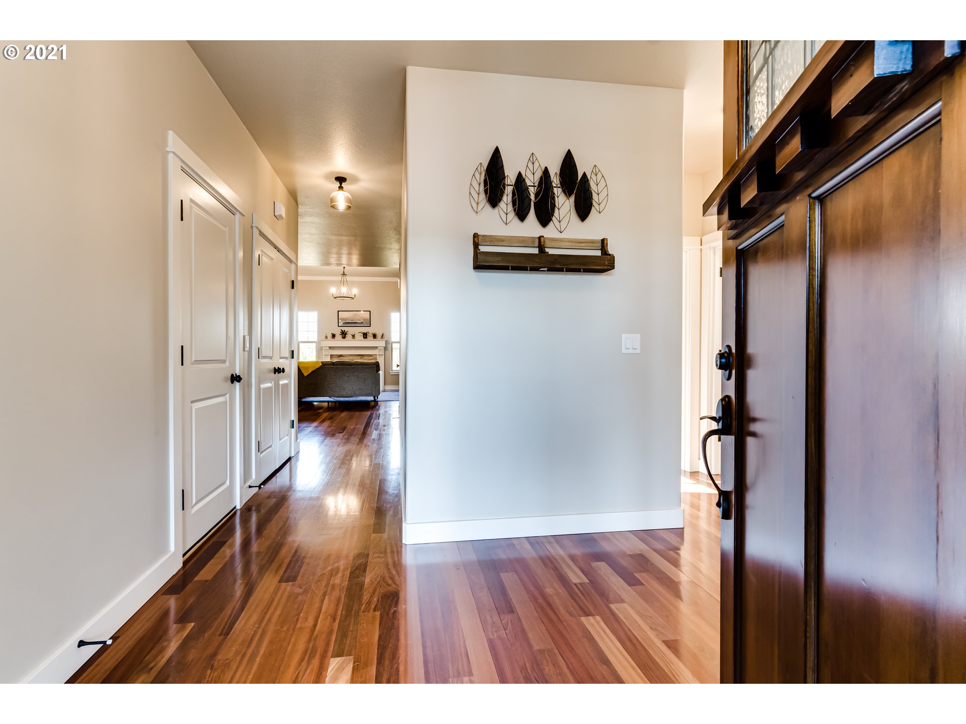 4196 Stellar Way Springfield, OR 97478 - Photo 3 of 32