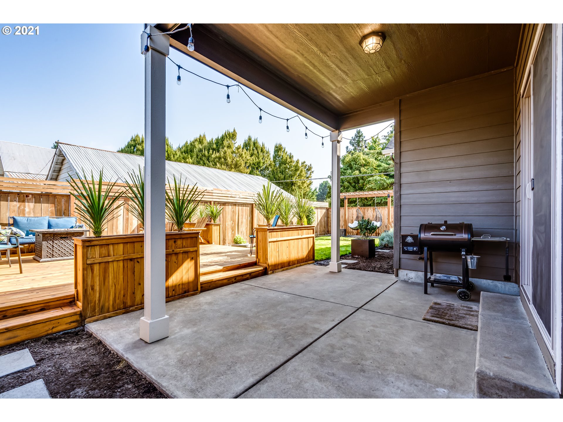 4196 Stellar Way Springfield, OR 97478 - Photo 26 of 32