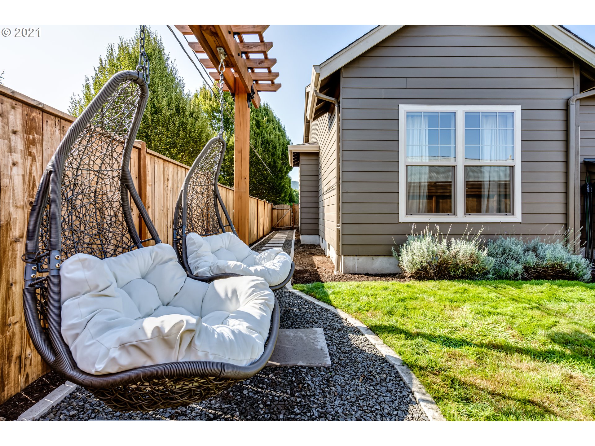 4196 Stellar Way Springfield, OR 97478 - Photo 30 of 32