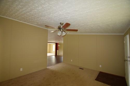 901 Annadell Road Pioneer, TN 37847 - Photo 8 of 14 901 annadell road living room