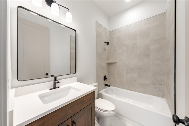 1491 East Centaurus Way, Unit 86 Washington, UT 84780 - Photo 18 of 26 Bathroom with bathtub / shower combination and vanity