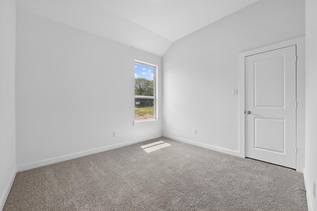 416 McAlpine Drive Springtown, TX 76082 - Photo 28 of 40 Empty room