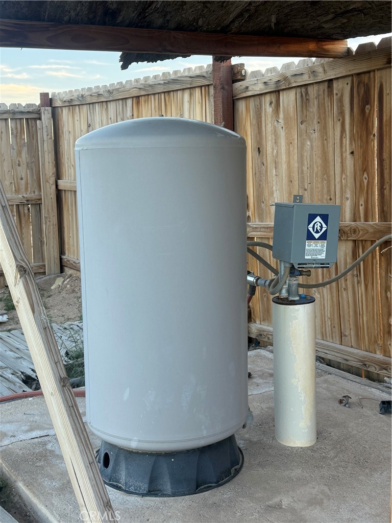 81818 Carey Road Twentynine Palms, CA 92277 - Photo 3 of 7 a view of a storage & utility room