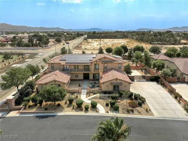 $1,399,900 | 7516 Via Fiorentino Street, Las Vegas, NV 89131