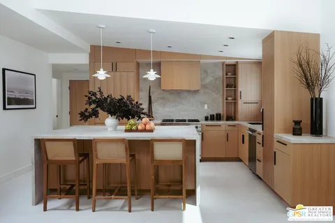 $2,320,000 | 1956 East Park Drive, Palm Springs, CA 92262