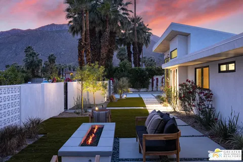 $2,320,000 | 1956 East Park Drive, Palm Springs, CA 92262