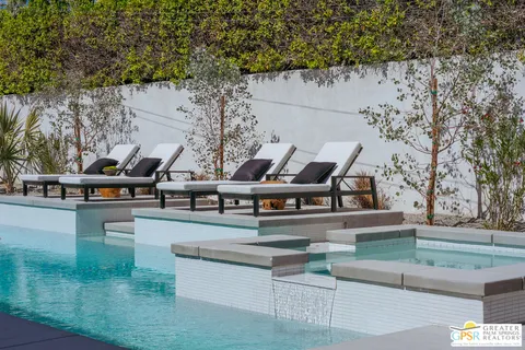$2,320,000 | 1956 East Park Drive, Palm Springs, CA 92262