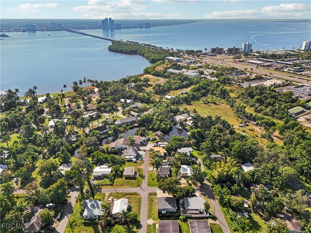 89 Cabana Avenue North Fort Myers, FL 33903 - Photo 22 of 29 a view of a city