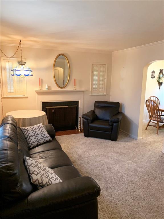 2029 Spring Valley Road Pittsburgh, PA 15243 - Photo 3 of 20 Walking in the front door to the living room.