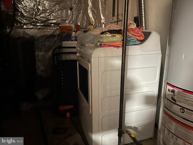 908 Chatsworth Drive Accokeek, MD 20607 - Photo 15 of 24 a refrigerator freezer sitting inside of a kitchen